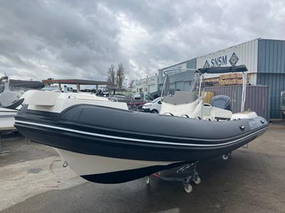 BATEAU D'OCCASION TEMPEST 700